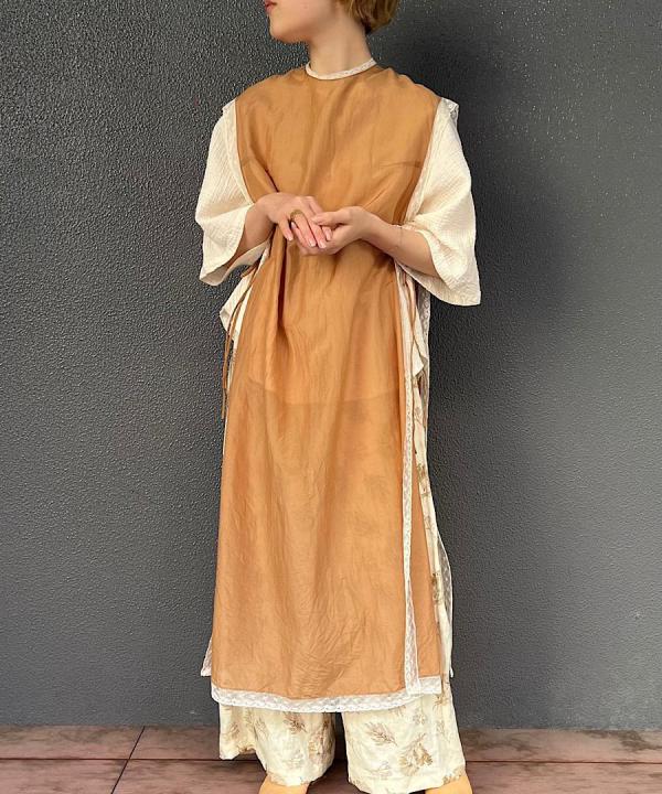 Jon Leavers dress