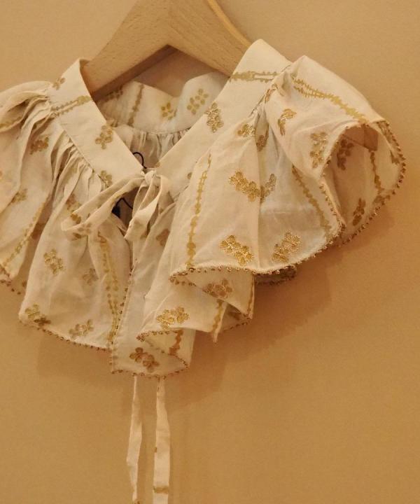 Embroidery Frill Collar