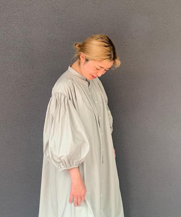 PUFFED SLEEVE DRESS