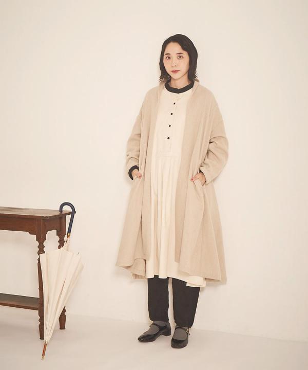 【PICK UP ITEM！】アンティークオールドメリノ　ローブコート