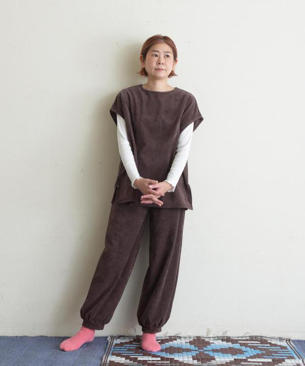 brushed easy corduroy　ベストプルオーバー
