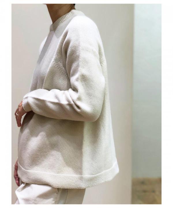 Beautiful Tasmanian wool knit sweater