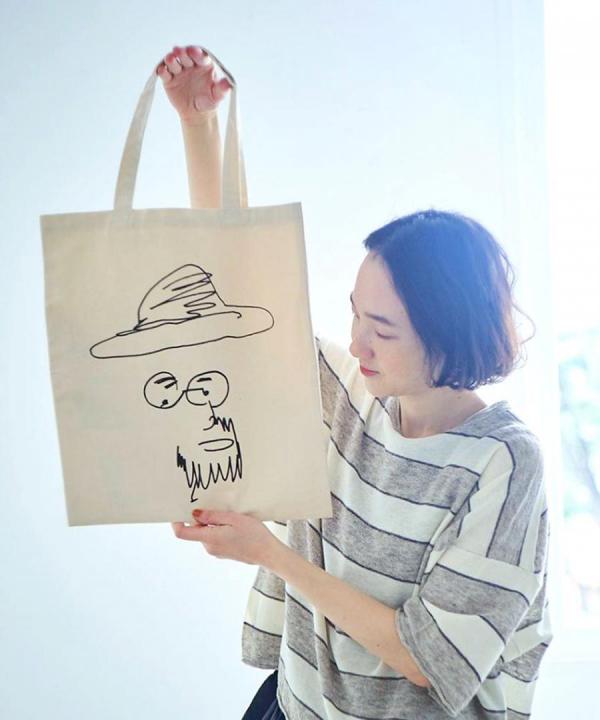 ライトキャンバス おじさん柄トートバッグ
