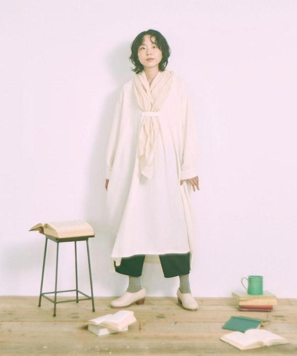 アムンゼン2重織近江晒 ショール付きワンピース