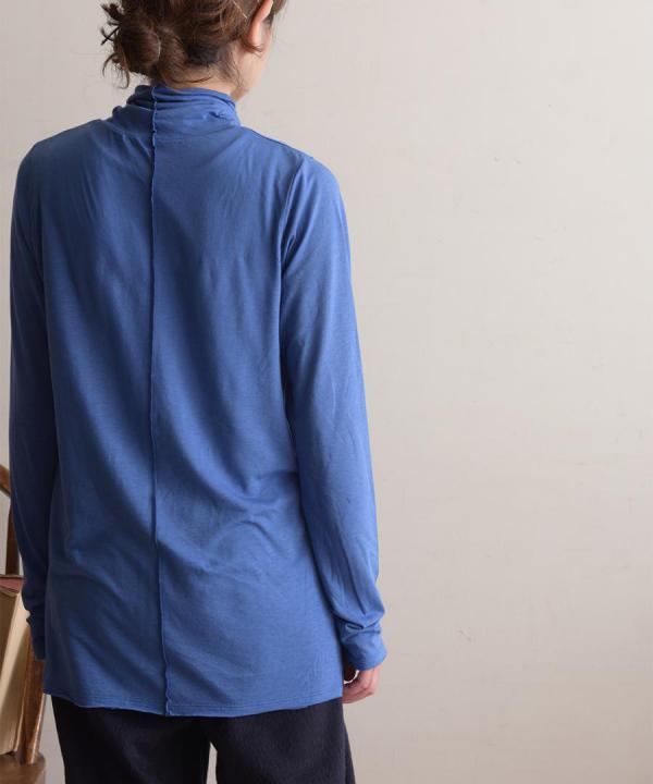 flow cotton silk バックデザインタートルネック