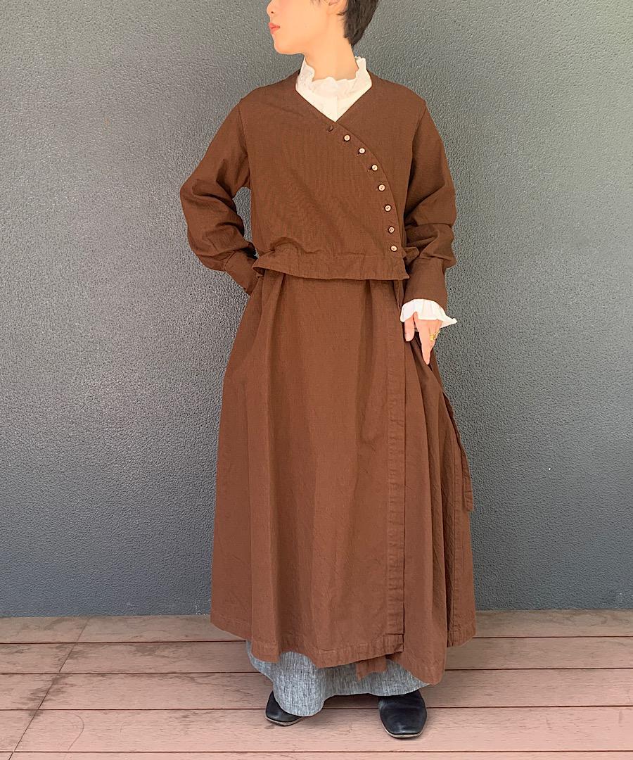 Round button cashcourt onepiece
