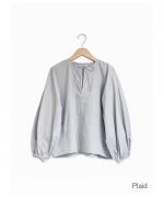 volume sleeve pullover