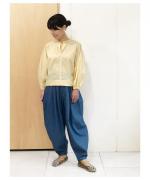 volume sleeve pullover