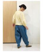 volume sleeve pullover