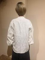 レヴーズブラウス