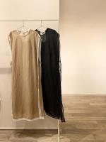 Jon Leavers dress