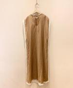 Jon Leavers dress