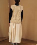 Braided cable vneck vest