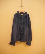 Embroidery pintuck blouse