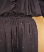 Embroidery tuck pants