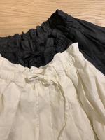 COATING　LINEN　TUCKED　SKIRT