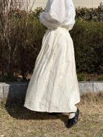COATING　LINEN　TUCKED　SKIRT