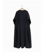 Box tuck dress