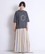 USE天竺プリント　モックネックＴシャツ(英字)