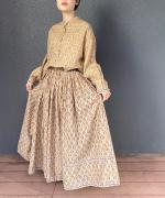 BANDED COLLAR BACK PLEATS SHIRT