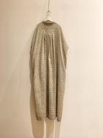 BANDED COLLAR ACK PLEATS MAXI SHIRT