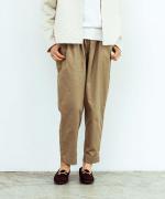 gloss burberry テーパードパンツ