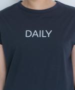キャトルコットンロゴプリントＴシャツ