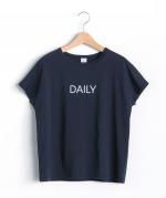 キャトルコットンロゴプリントＴシャツ