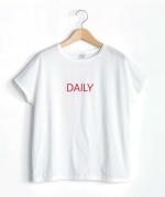 キャトルコットンロゴプリントＴシャツ