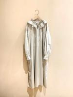 RUFFLE　COLLAR　DRESS