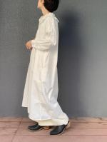 RUFFLE　COLLAR　DRESS