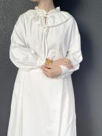 RUFFLE　COLLAR　DRESS