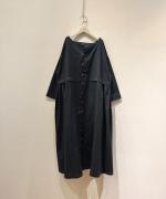Square neckline dress-A