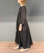 Square neckline dress-A