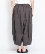 フレンチリネン　裾タックパンツ