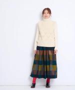 幾何学柄ジャガード　スカート