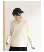 Wool Casentino V-Necked Vest