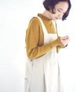 ランダムリブニット　フリルハイネック