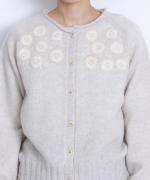 フラワー刺繍ニット　カーディガン