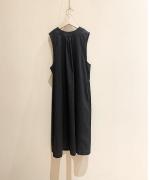 黙された言葉 sleeveless tablier robe