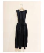 月暈の pinafore vest