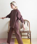 clean&soft knit　セミフレアパンツ