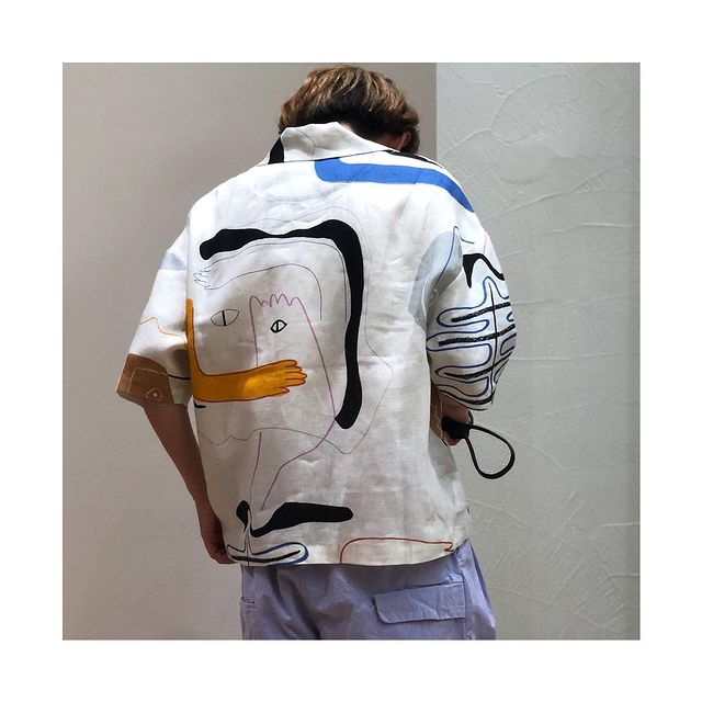 INSTAGRAM