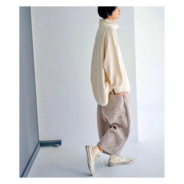 INSTAGRAM